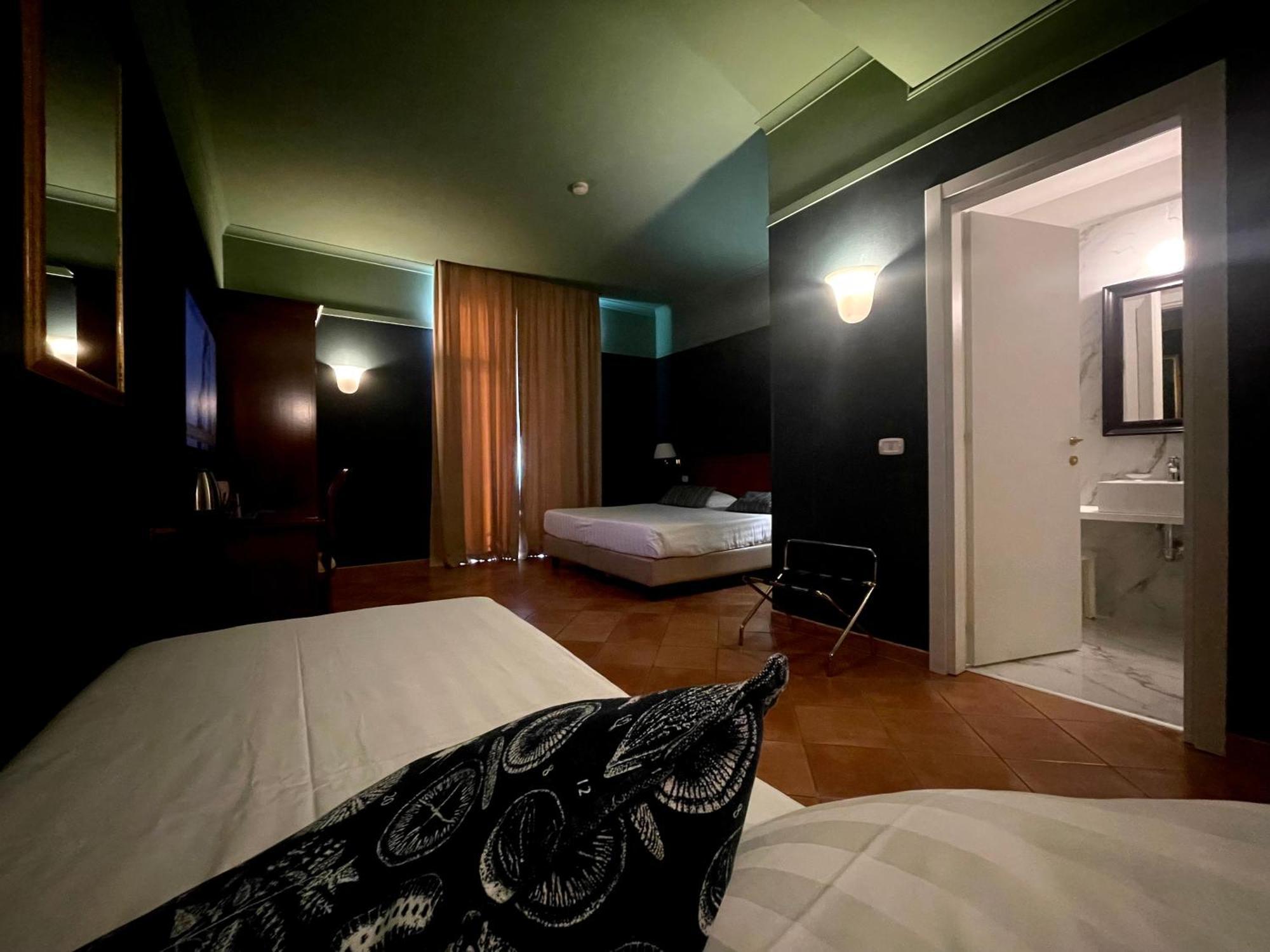 Hotel Nuvo نابولي المظهر الخارجي الصورة