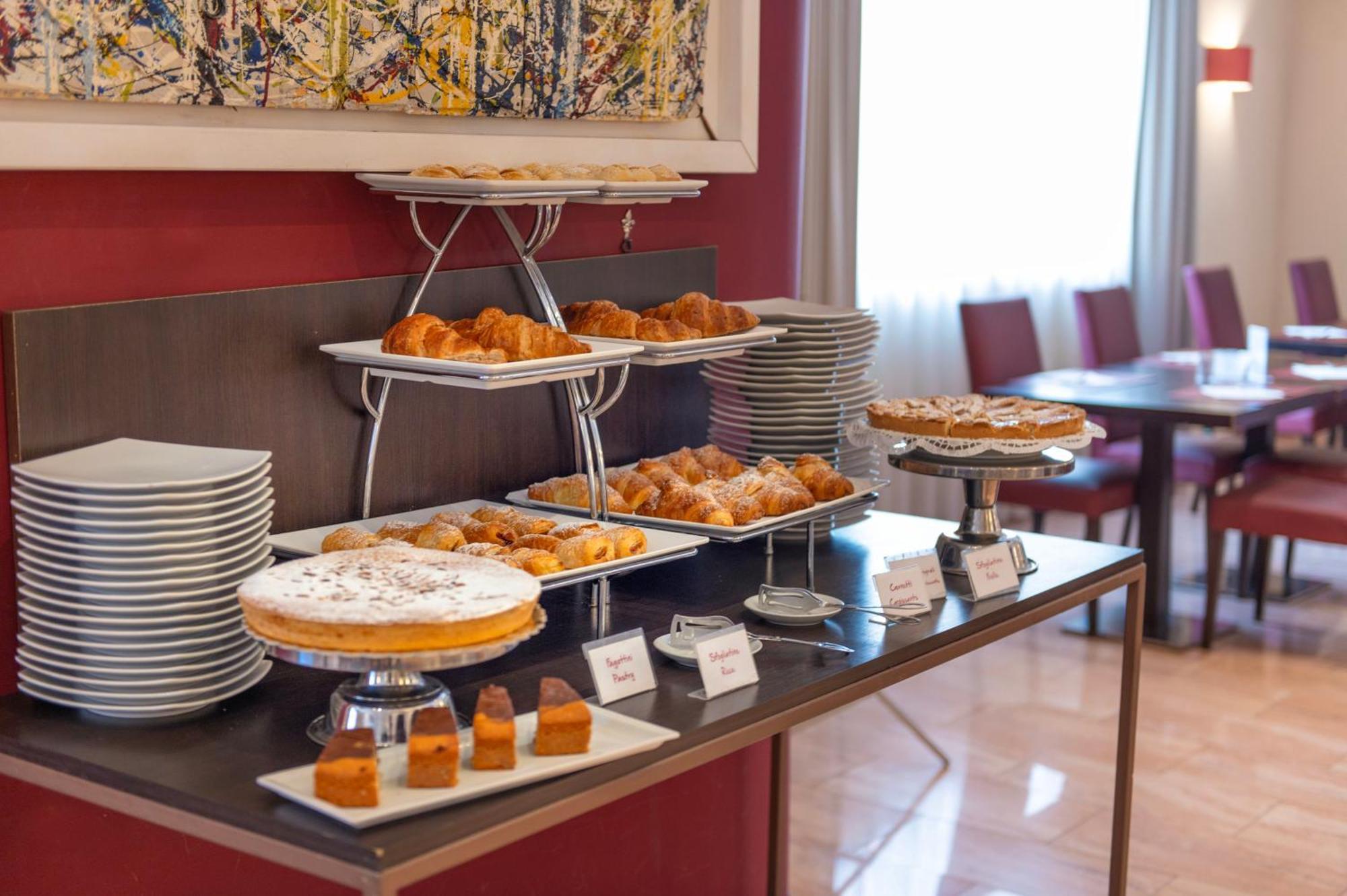 Hotel Nuvo نابولي المظهر الخارجي الصورة