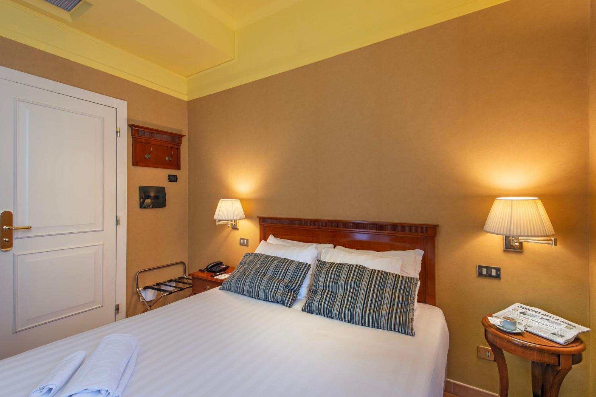 Hotel Nuvo نابولي المظهر الخارجي الصورة